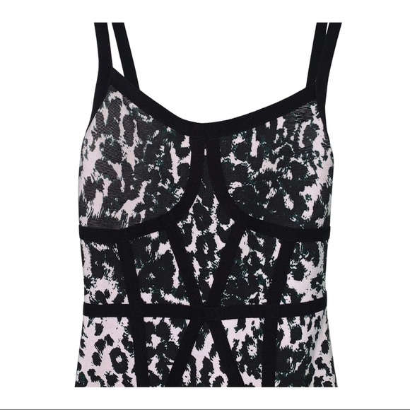 Super Hot Bodycon Dress - Picture 2 of 3